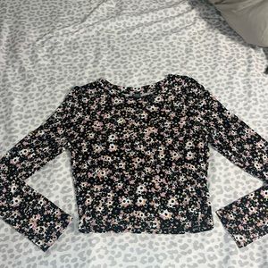 floral long sleeve top!